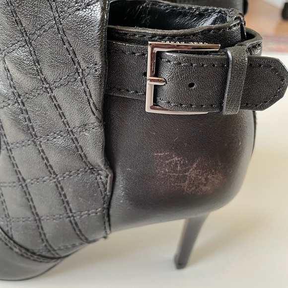 TORY BURCH Black Ankle Bootie Booties Heels 6M - Picture 3 of 3